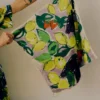 Bawełniano-jedwabna bandana z rysunkami owoców Bawełniano-jedwabna bandana z rysunkami owoców