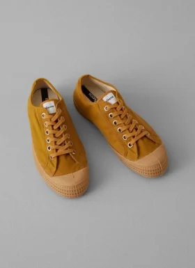 Buty sportowe Novesta Star Master z woskowanej bawełny