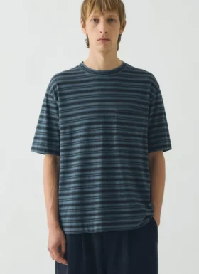 T-shirt z bawełny organicznej w paski, barwiony w całości